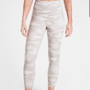 ATHLETA | Elation 7/8 Tight | Taupe Camo | S